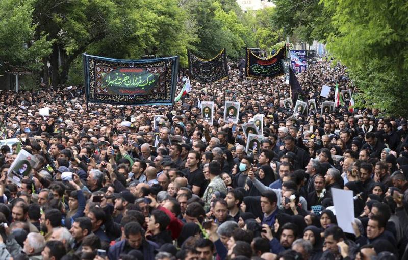 Crowds gather for Raisi’s farewell ceremony in Iran’s Qom — TV