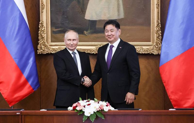 Press review: Mongolia shoves Putin's arrest warrant and big deals abound at EEF