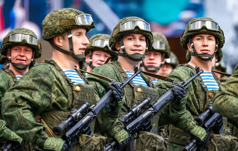 Press review: Russia moves to boost its army and Zelensky to present victory plan to Biden