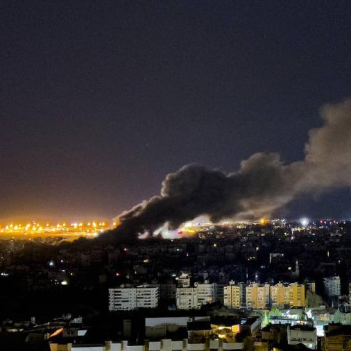 Israeli warplanes strike southern outskirts of Beirut