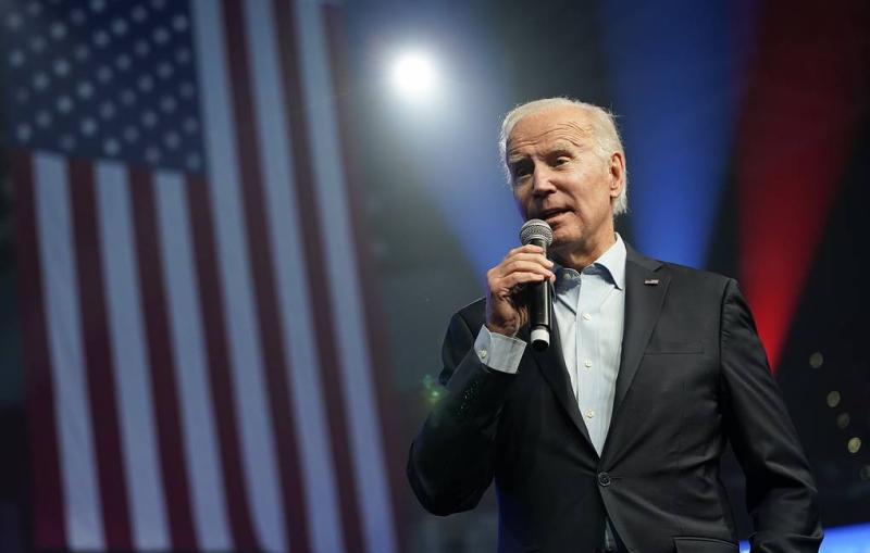 Biden congratulates several lawmakers, governors on election victory