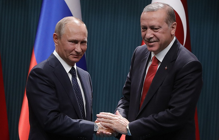 Ankara backs Putin's offer to create gas hub in Türkiye