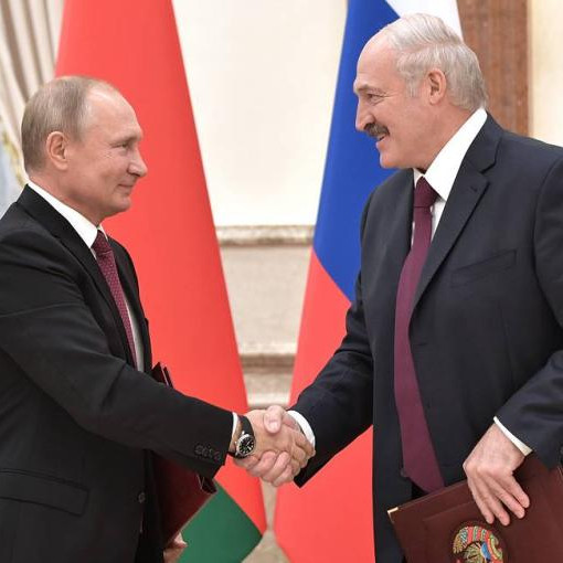 Press review: Putin to meet Lukashenko in Belarus and EU beats Asia in Russian LNG imports