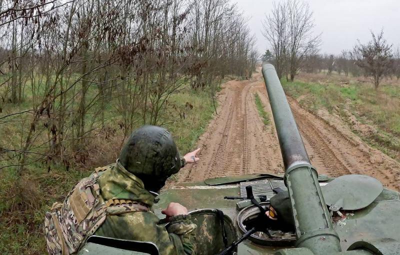 Ukrainian troops may launch large-scale counteroffensive by May 9