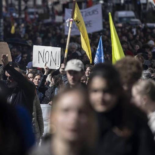 Around 380,000 people took to streets to protest pension reform in France