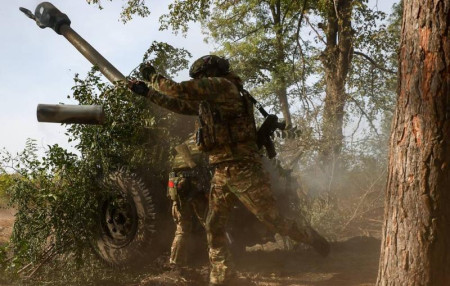 Russian forces improve forward edge positions near Avdeyevka in DPR