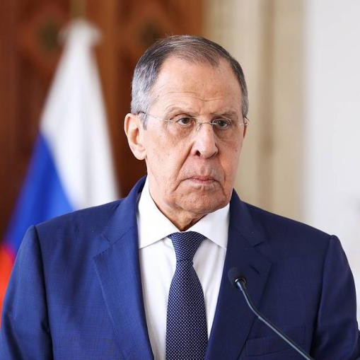 Press review: Lavrov urges Caracas to spurn West and doubts dent Kiev counterattack hype