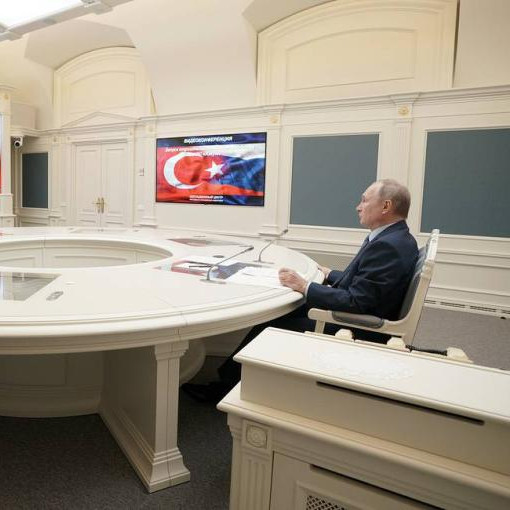 Press review: US reporter caught for spying in Russia and Putin may christen Turkish NPP