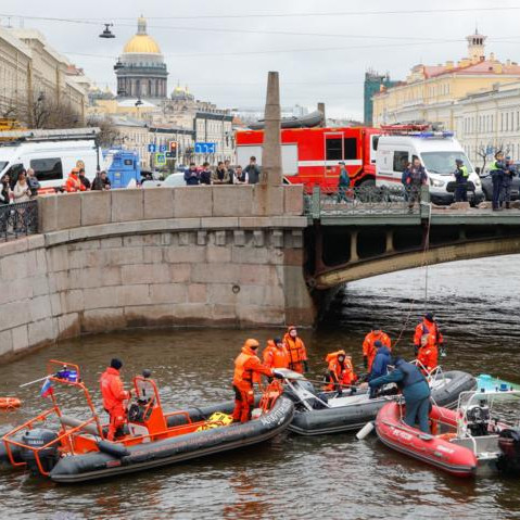 Водитель упавшего в Мойку автобуса получил...