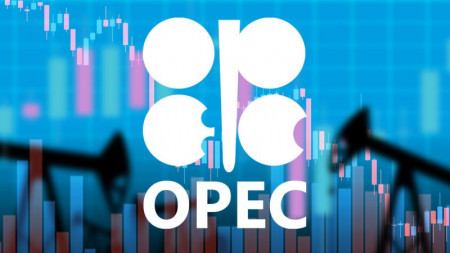 ОПЕК+ продлил добровольные ограничения на добычу нефти