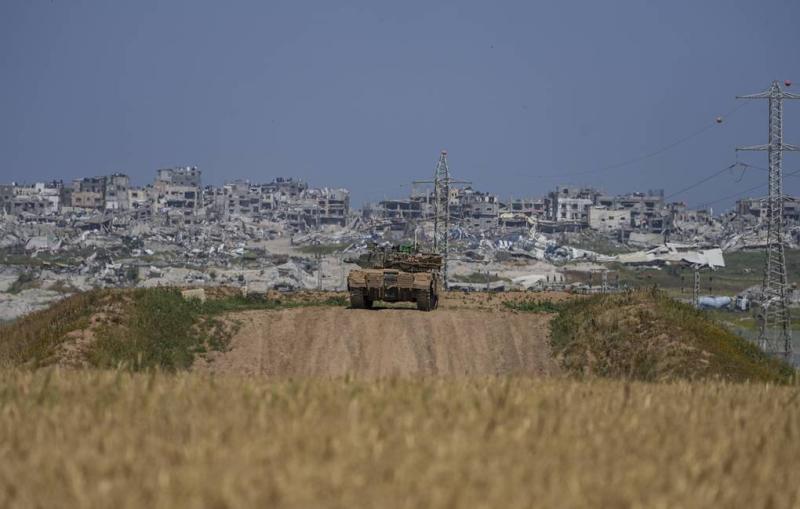 Press review: IDF geared up for Rafah assault and Ukraine aid remains stuck in US Congress