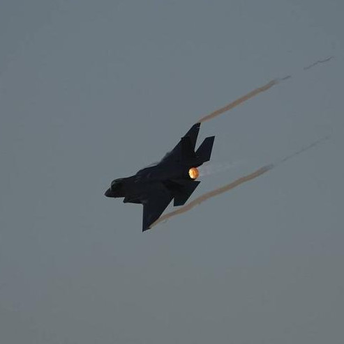 Israeli Air Force attacks Hezbollah outposts in south Lebanon