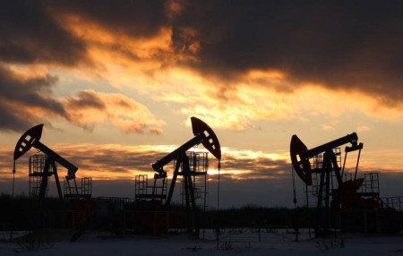 Geopolitics props up oil prices