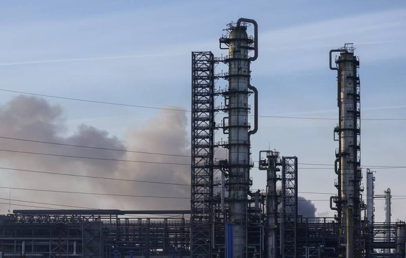 Kiev claims responsibility for attacks on Russian oil refineries