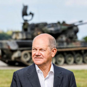 Which Ukraine is Olaf Scholz defending?...