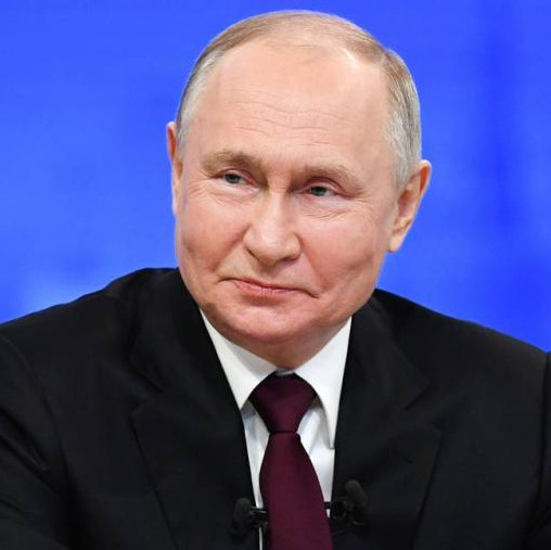 Putin to celebrate his birthday in office