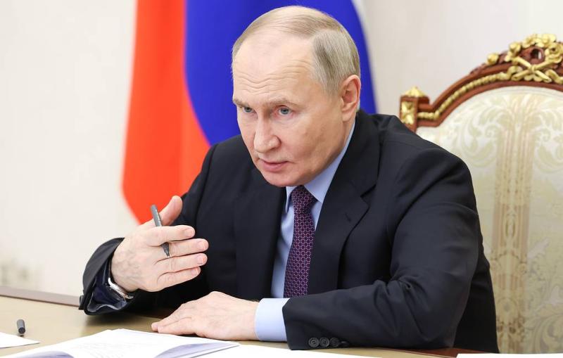 Press review: Putin highlights GDP growth while the Russian military claims top rank