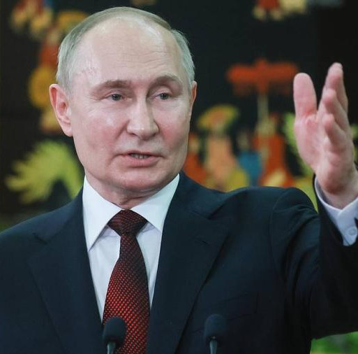 Sanctions and peace initiatives: what Putin told reporters in Hanoi