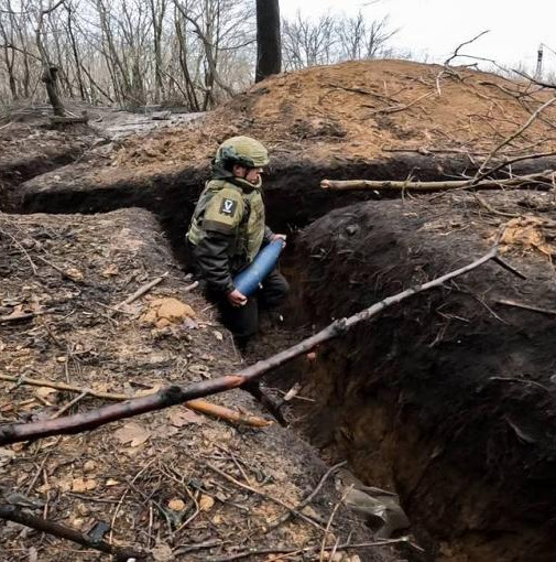 Units of battlegroup West improve forward positions in Kupyansk area